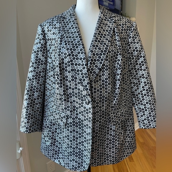 Peter Nygard Silver & Black Dot Roundels 3/4 sleeve jacket blazer art to wear - Picture 8 of 17